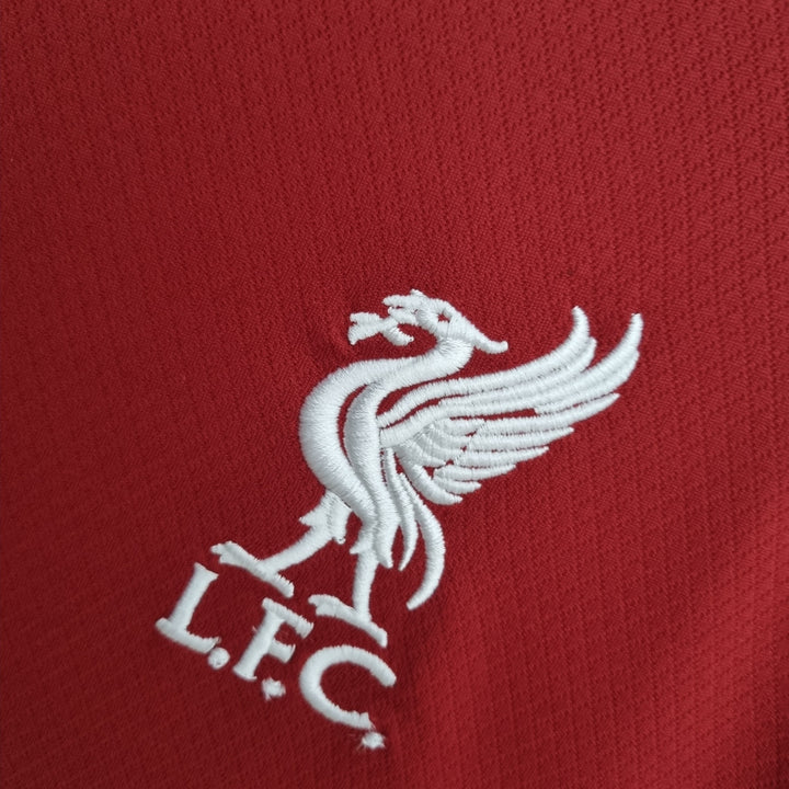 Camisa do Liverpool 23/24 Home Torcedor Masculino Nike Vermelha-salah-standard-chartered-coutinho